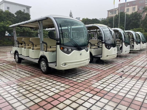 Son şirket haberleri Turistik Uçak Otobüsleri: Büyük Parklarda Kolayca Gezilebilir
